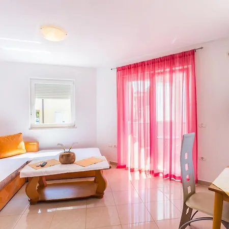 Boro - A5 Second Floor - Mpolo * Medulin