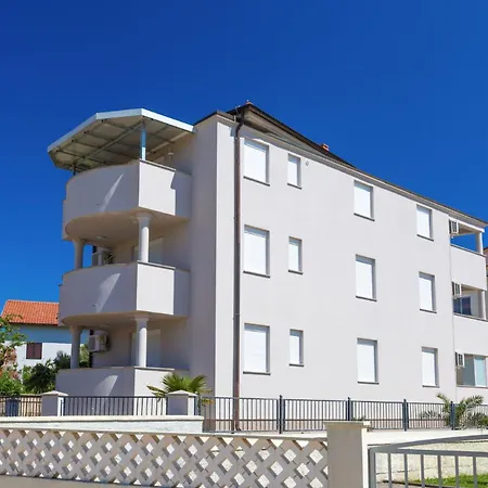 Boro - A5 Second Floor - Mpolo Apartment Medulin